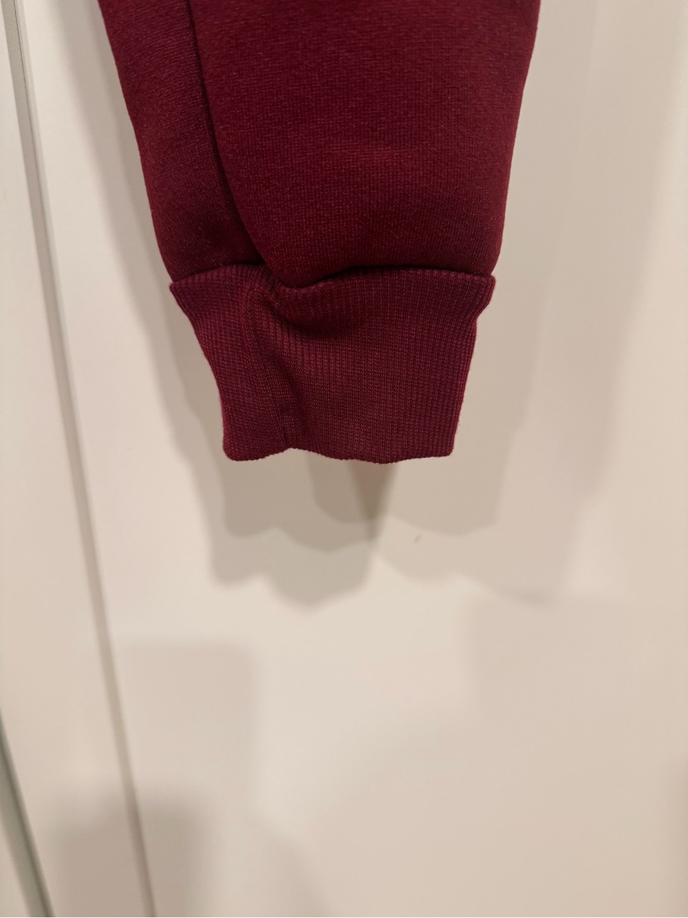 Kids/Teen Vlone Burgundy Jogger Sweatpants with Side Logo - Picture 3 of 8